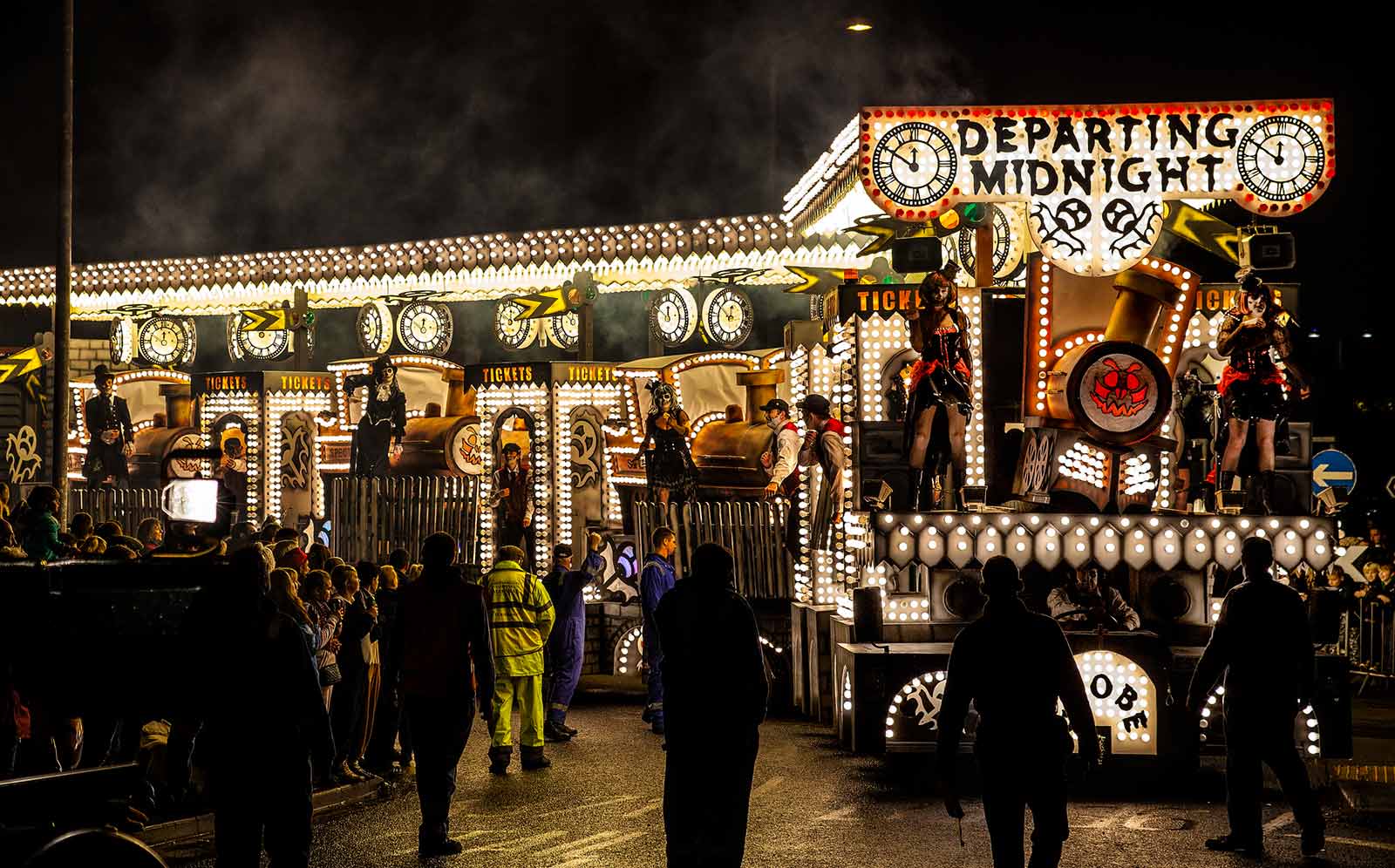 Be Dazzled at the Somerset Carnival of Light!