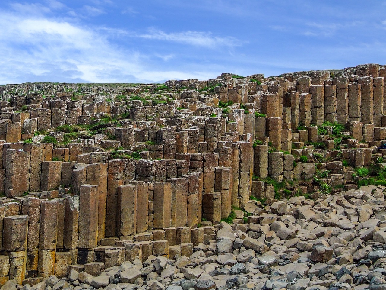 The Giant Causeaway  Legenderry Landscapes